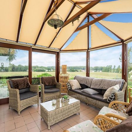 Stunning Holiday Home In Oombergen With Terrace And Garden Zottegem Eksteriør billede