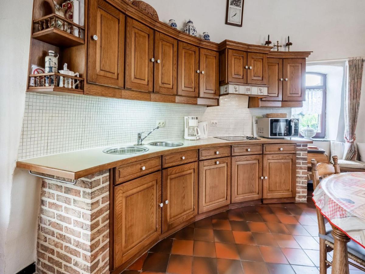 Stunning Holiday Home In Oombergen With Terrace And Garden Zottegem Eksteriør billede