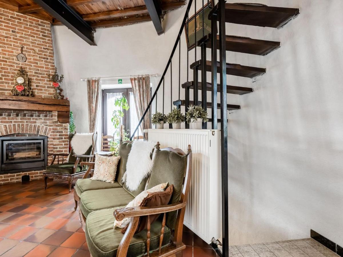 Stunning Holiday Home In Oombergen With Terrace And Garden Zottegem Eksteriør billede