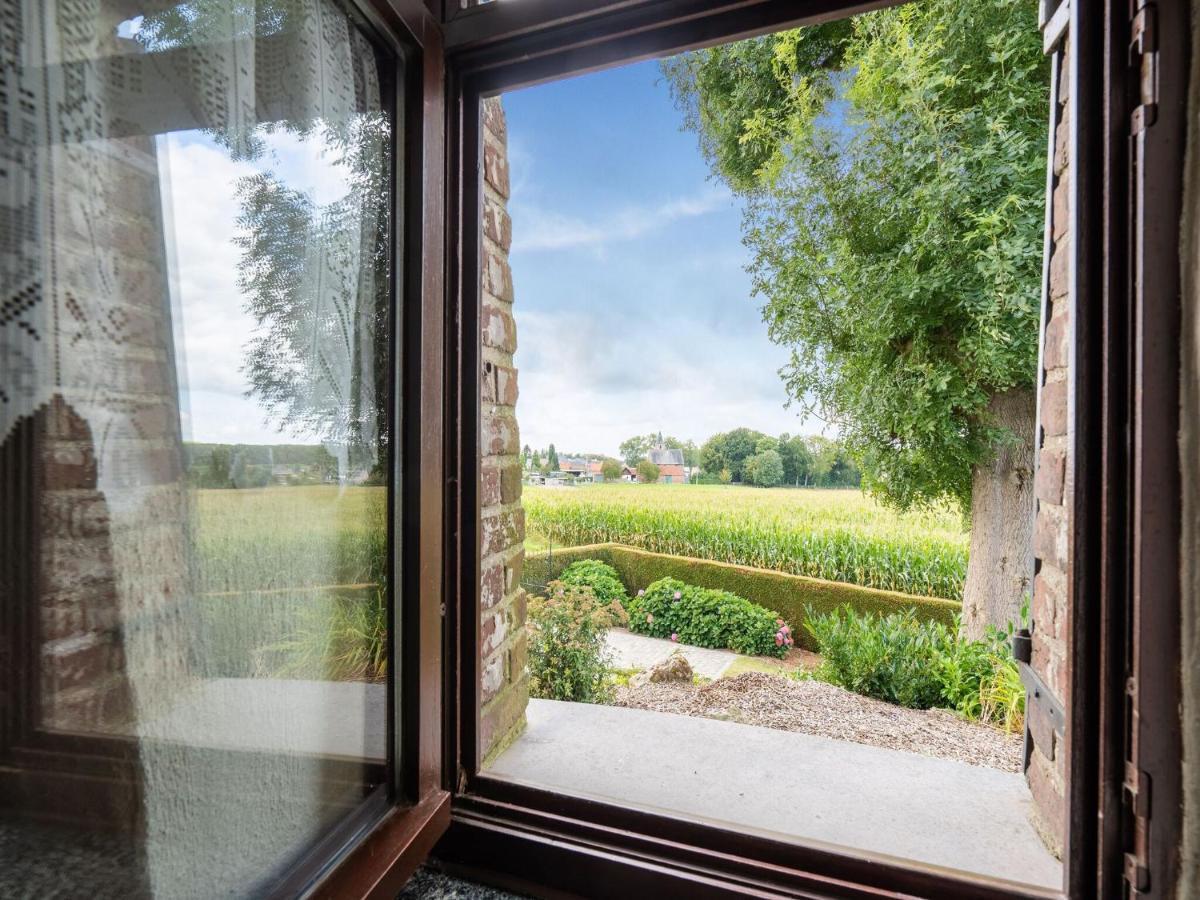 Stunning Holiday Home In Oombergen With Terrace And Garden Zottegem Eksteriør billede