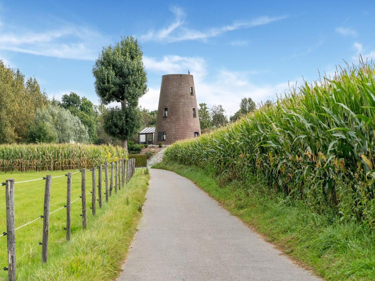 Stunning Holiday Home In Oombergen With Terrace And Garden Zottegem Eksteriør billede