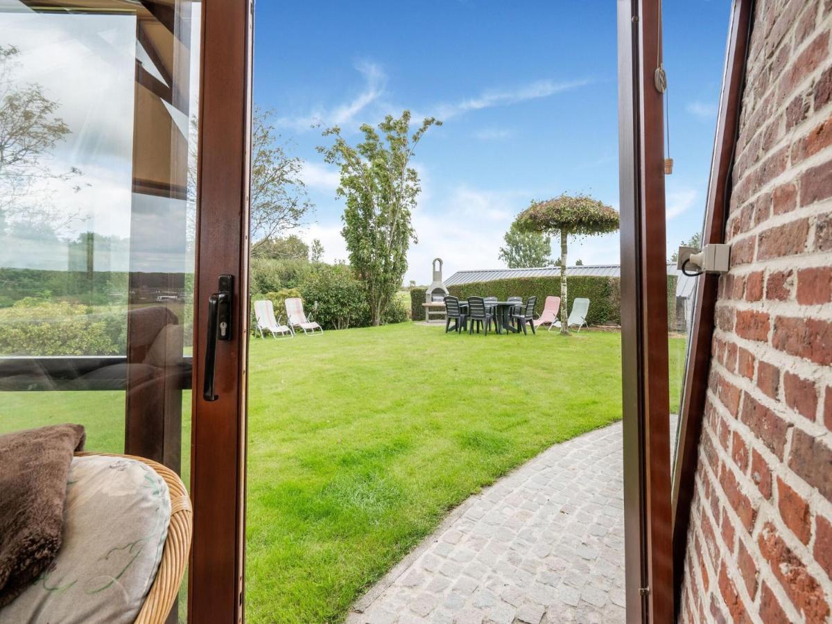 Stunning Holiday Home In Oombergen With Terrace And Garden Zottegem Eksteriør billede