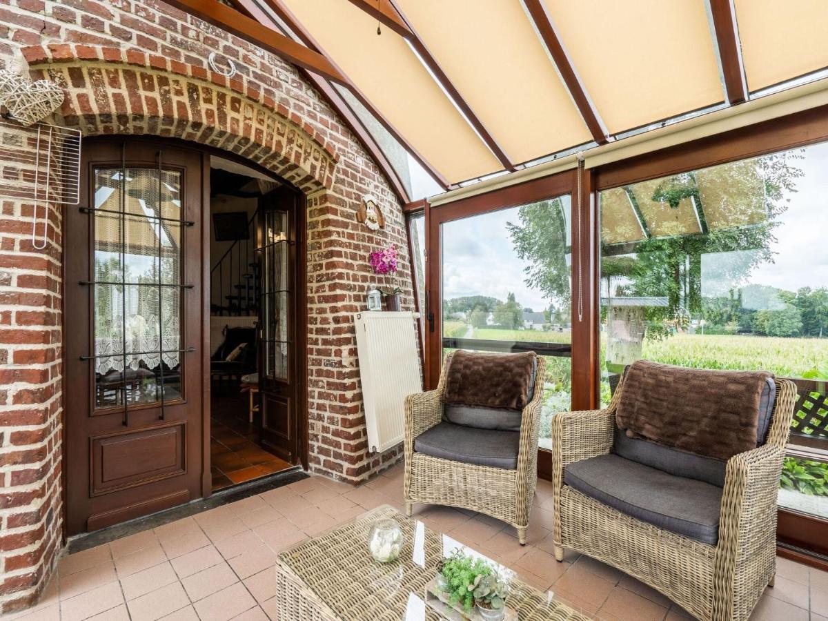 Stunning Holiday Home In Oombergen With Terrace And Garden Zottegem Eksteriør billede